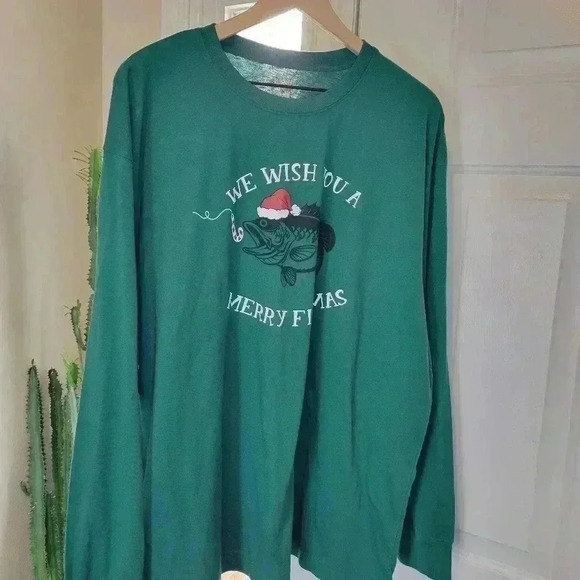 Red Head Brand Co. Merry Fishmas Green Longsleeve‎ Tshirt, Size XL - Picture 2 of 7